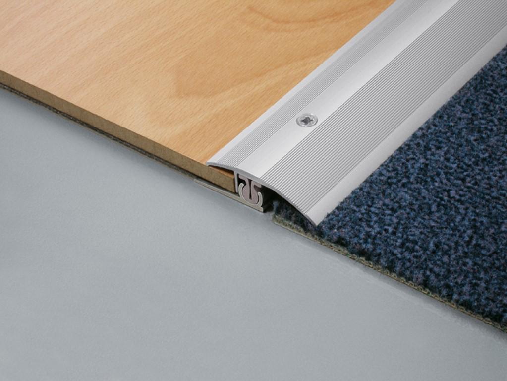 τελείωμα πατώματος λαμινέιτ με αρμοκαλύπτρα