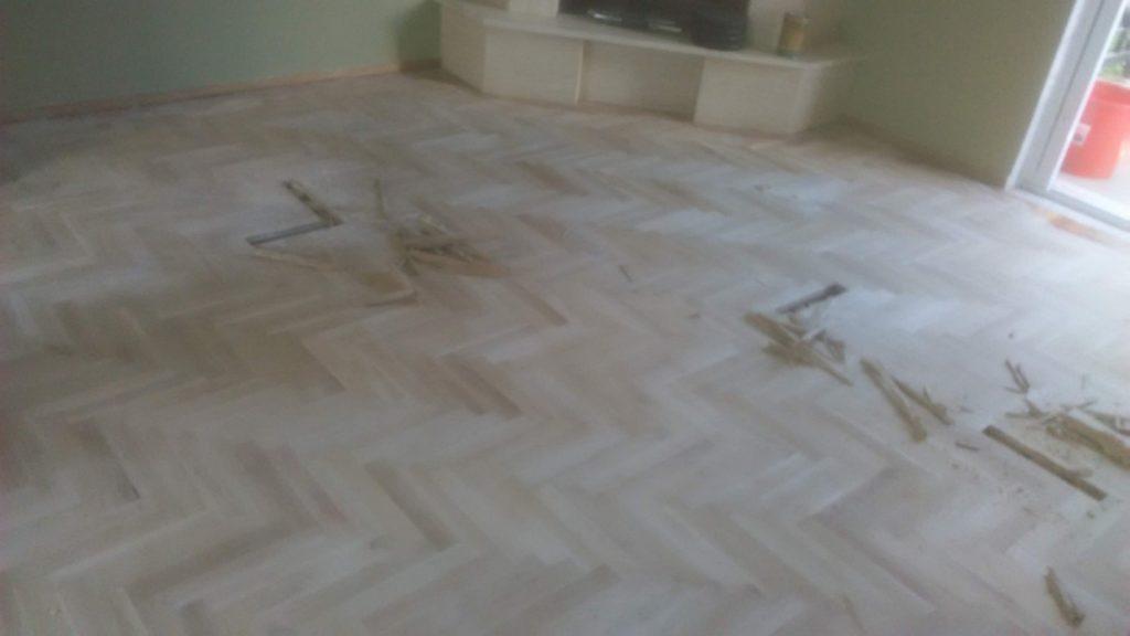 Επιδιόρθωση  σε παρκέ δρυός στα Κωνσταντινοπολίτικα Θεσσαλονίκης