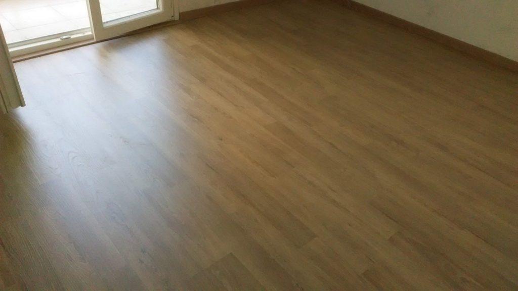 Laminate Πάτωμα σε οικία στους Αμπελόκηπους Θεσσαλονίκης