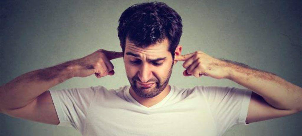 Το ξύλινο πάτωμα τρίζει.Τι να κάνω; 1